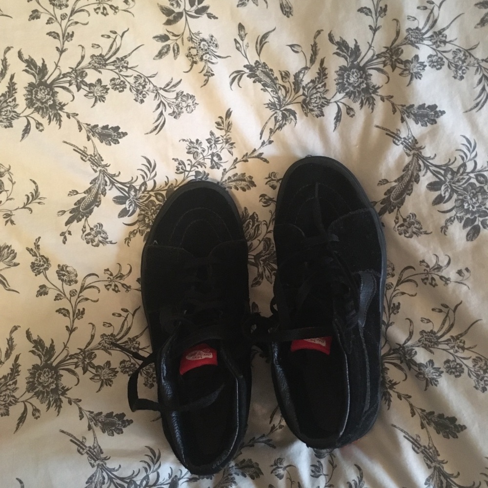 Black Vans
